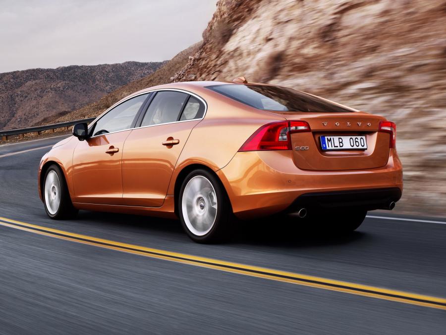  Volvo S60 2010 года  (фото 77 из 226)